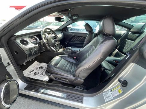 Used 2012 Ford Mustang Premium RWD image 9