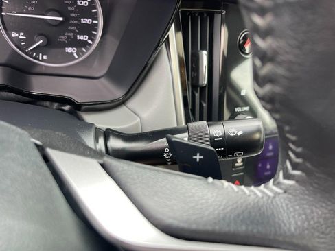 Used 2021 Subaru Outback Premium image 28