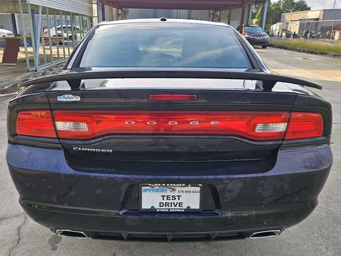 Used 2012 Dodge Charger SE w/ Sport Appearance Group image 4