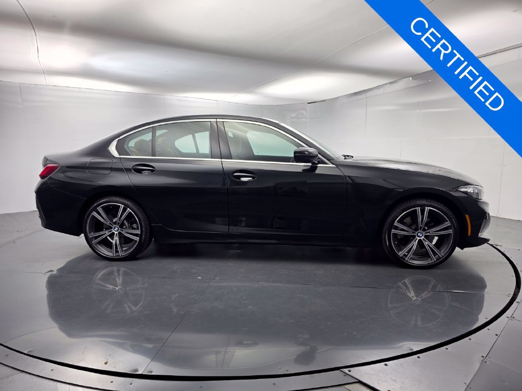 Certified 2024 BMW 330i xDrive Sedan w/ Premium Package AWD/4WD image 3