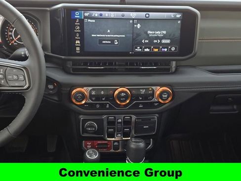 Used 2025 Jeep Gladiator Mojave w/ Convenience Group AWD/4WD image 14