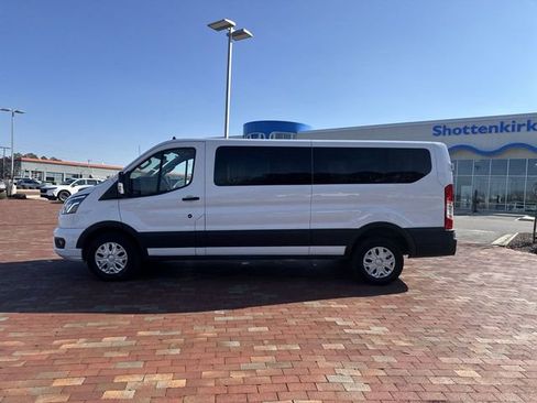 Used 2023 Ford Transit 350 XLT image 33