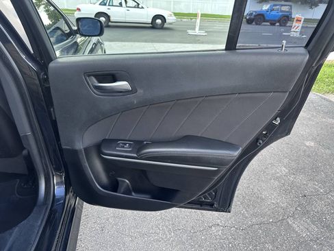 Used 2019 Dodge Charger GT RWD image 13