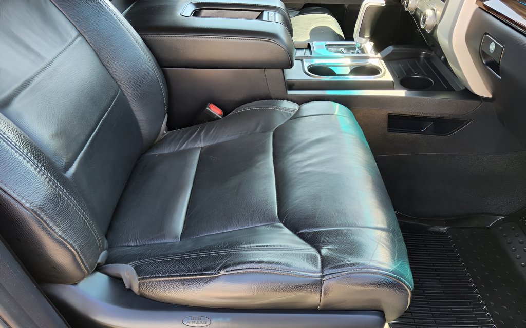 Used 2017 Toyota Tundra Limited AWD/4WD image 36