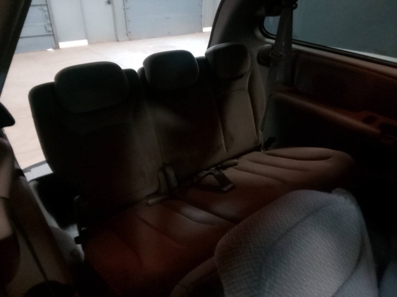 Used 2005 Dodge Grand Caravan SXT FWD image 26
