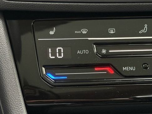 New 2026 Volkswagen Jetta SE FWD image 20