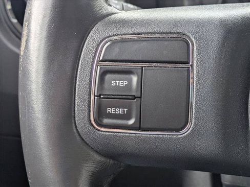 Used 2016 Jeep Patriot High Altitude AWD/4WD image 11