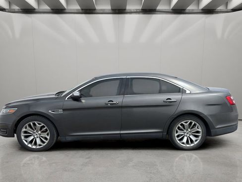 Used 2017 Ford Taurus Limited image 2