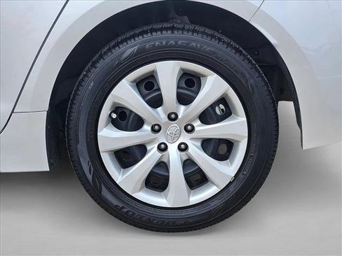 Used 2024 Toyota Corolla LE image 23
