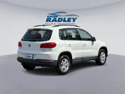 Used 2015 Volkswagen Tiguan S image 2