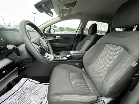 Used 2023 Kia Sportage LX AWD/4WD image 17