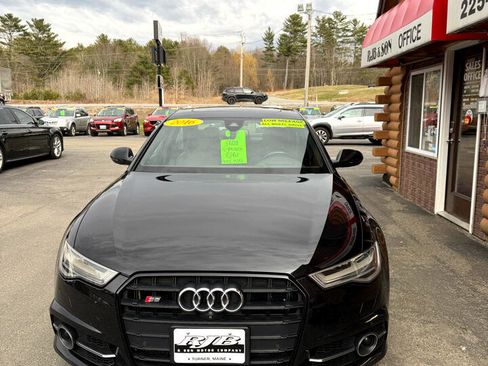 Used 2016 Audi S6 Prestige w/ Prestige Package image 3