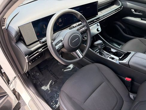 Used 2025 Hyundai Tucson SEL FWD image 25