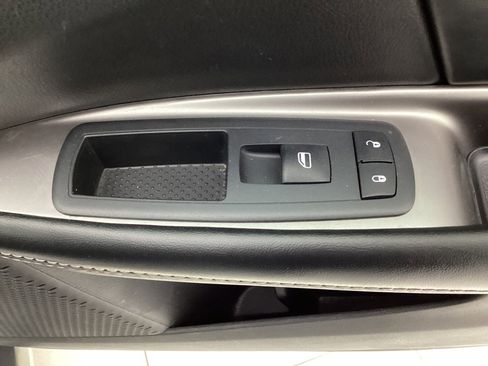 Used 2019 Dodge Journey Crossroad w/ Popular Equipment Group AWD/4WD image 38