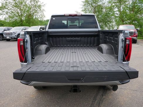 New 2026 GMC Sierra 3500 Denali Ultimate AWD/4WD image 7
