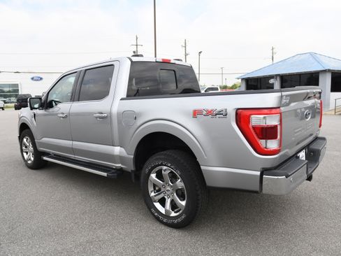 Used 2023 Ford F150 Lariat w/ Max Trailer Tow Package image 11