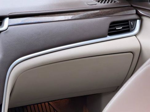 Used 2016 Cadillac XTS Luxury w/ Driver Awareness Package FWD image 15