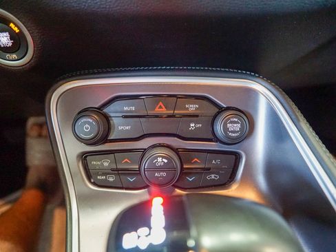 Used 2019 Dodge Challenger SXT w/ Blacktop Package RWD image 18