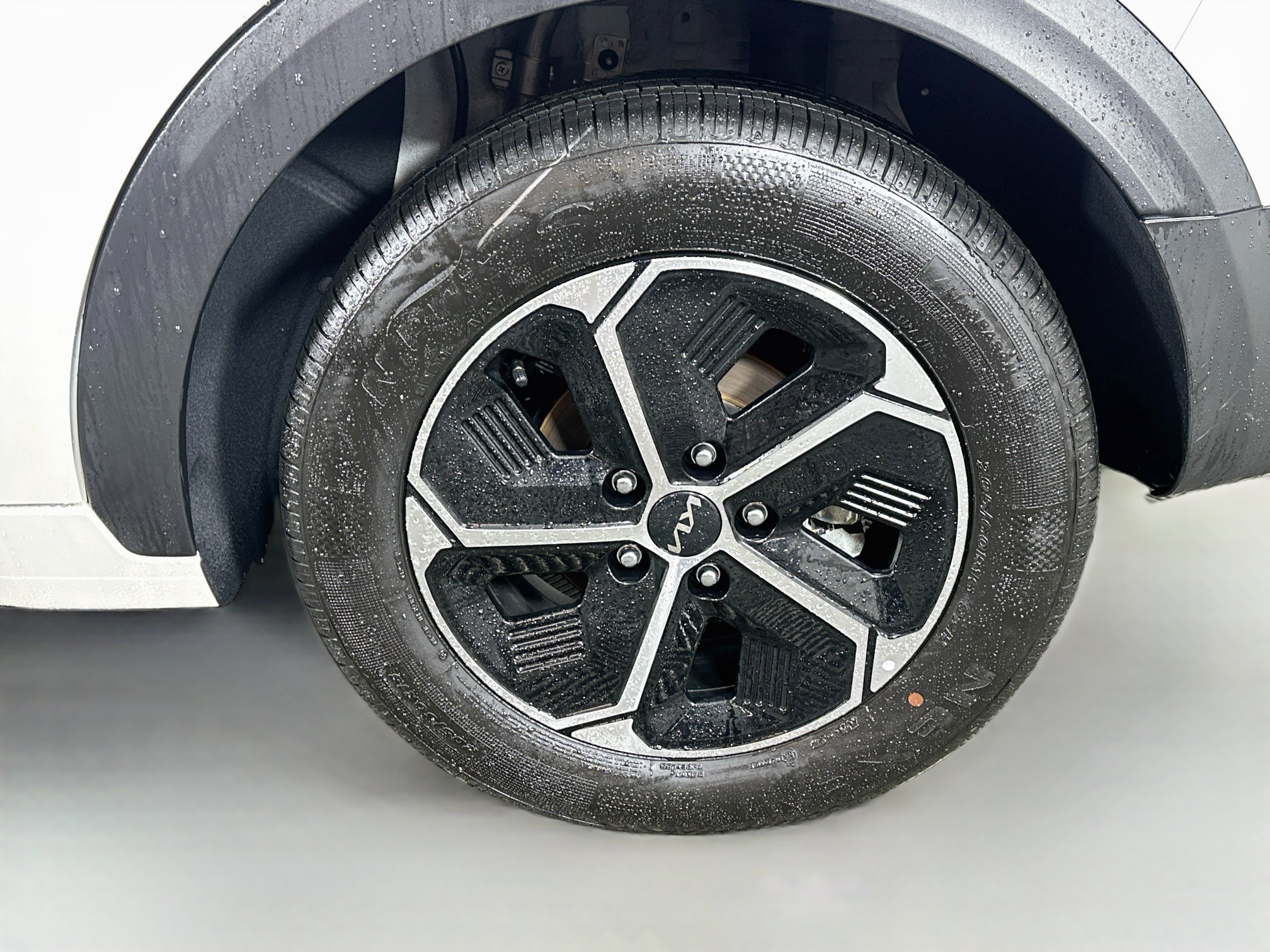 Certified 2026 Kia Niro LX FWD image 28