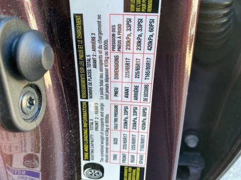 Used 2018 Toyota RAV4 LE w/ Carpet Mat Package image 21