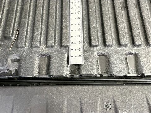 Used 2023 GMC Sierra 1500 Elevation image 30