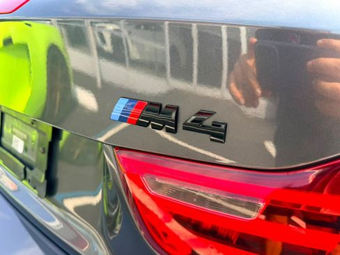 Used 2015 BMW M4 Convertible RWD image 37