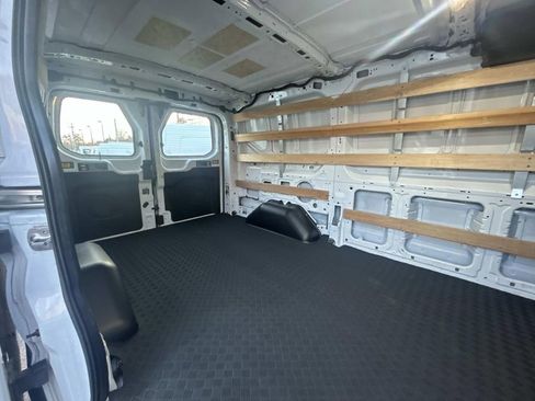 Used 2024 Ford Transit 250 Low Roof w/ Exterior Upgrade Package image 18