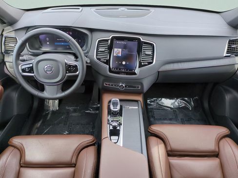 Used 2024 Volvo XC90 B6 Ultimate w/ Protection Package Premier image 14