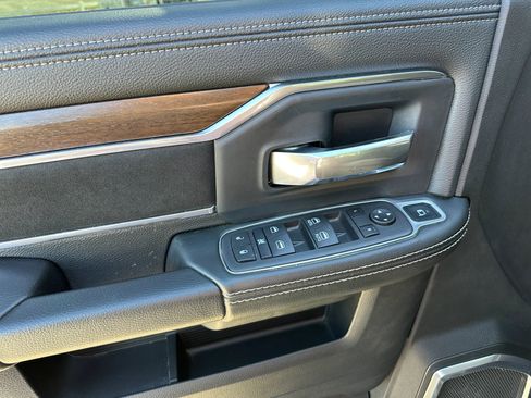 Used 2024 RAM 4500 Laramie image 20