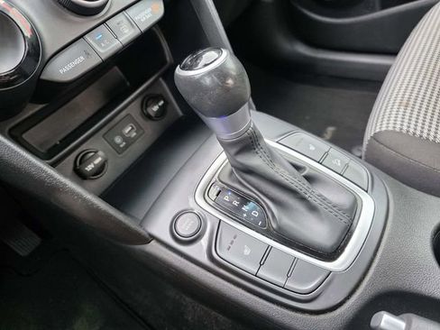 Used 2018 Hyundai Kona SEL w/ SEL Tech Package 02 image 12