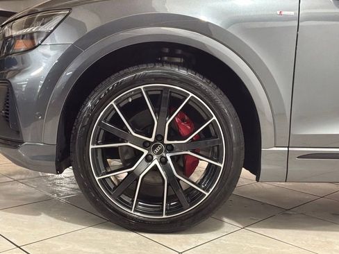 Used 2023 Audi Q8 Premium Plus w/ Premium Plus Package AWD/4WD image 16