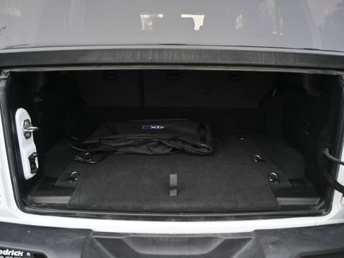 Used 2024 Jeep Wrangler Willys image 13