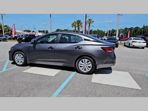 Used 2025 Nissan Sentra S image 27