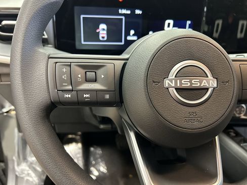 New 2025 Nissan Kicks S image 20