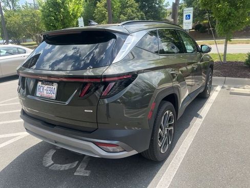 Used 2025 Hyundai Tucson Limited AWD/4WD image 10