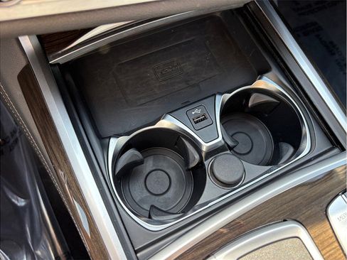 Used 2022 BMW 740i w/ Premium Package image 40