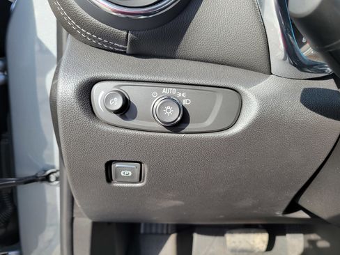 Used 2026 Chevrolet Blazer LT image 16