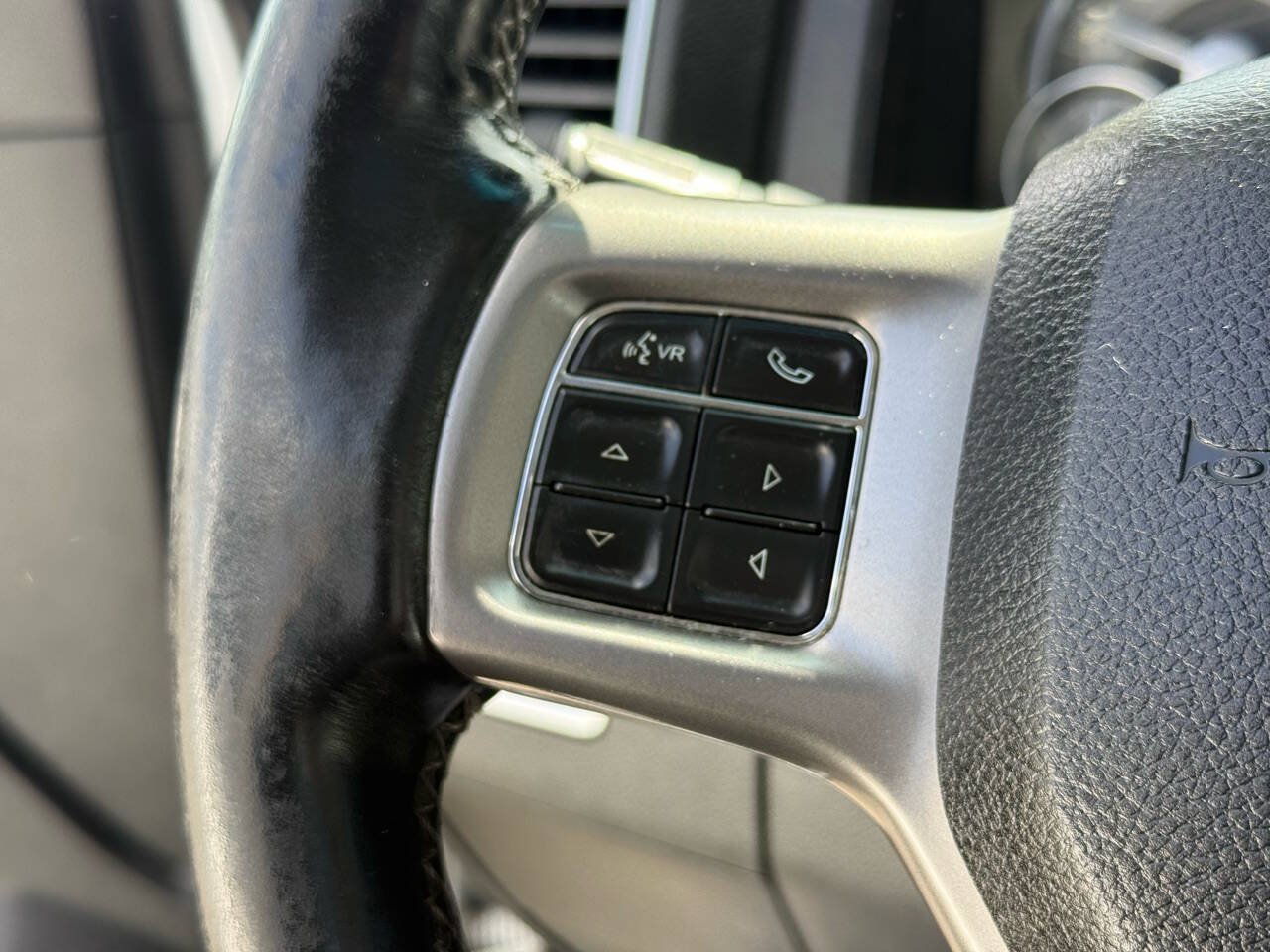 Used 2015 RAM 2500 Limited AWD/4WD image 62