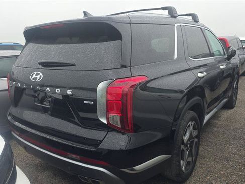 Used 2025 Hyundai Palisade Limited AWD/4WD image 4