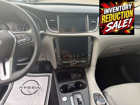 Used 2023 INFINITI QX50 Luxe AWD/4WD image 7
