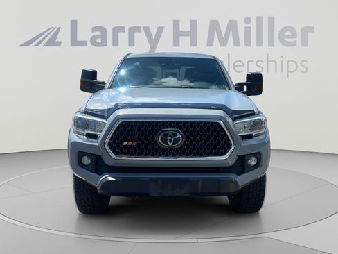 Certified 2019 Toyota Tacoma TRD Off-Road AWD/4WD image 8