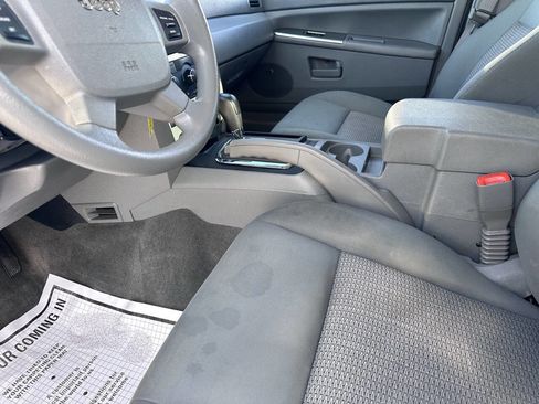 Used 2007 Jeep Grand Cherokee Laredo image 3