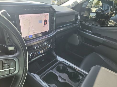 Used 2024 Ford F250 Lariat w/ Lariat Ultimate Package AWD/4WD image 23