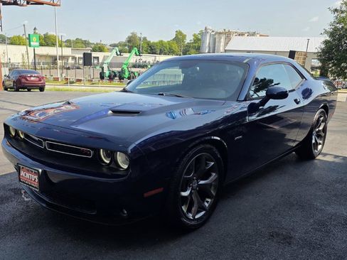 Used 2015 Dodge Challenger R/T Plus RWD image 5