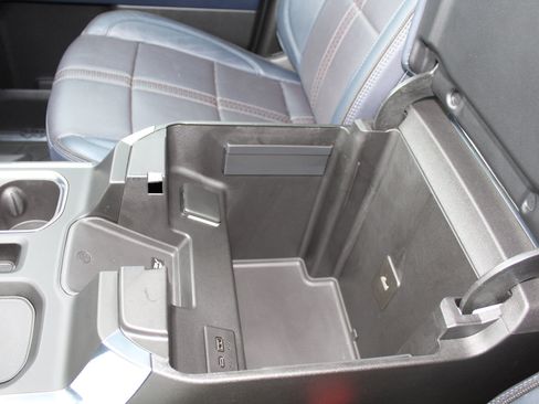 Used 2022 Chevrolet Silverado 1500 High Country w/ High Country Premium Package image 63