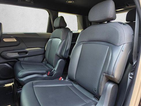 Used 2027 Kia Telluride S w/ Towing Package AWD/4WD image 20
