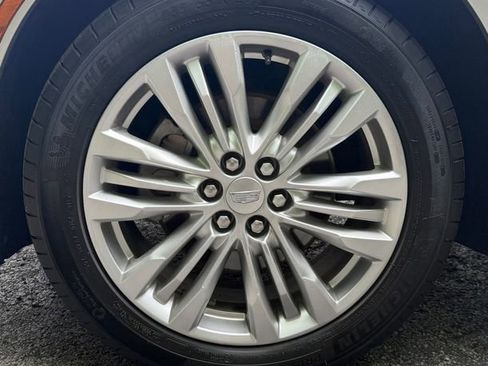 Used 2018 Cadillac XT5 Premium Luxury w/ Driver Assist Package AWD/4WD image 23