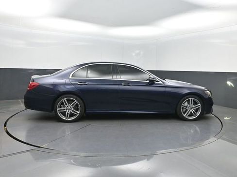 Used 2019 Mercedes-Benz E 300 image 31
