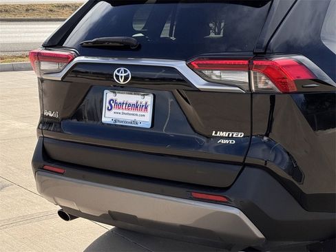 Used 2019 Toyota RAV4 Limited w/ Advanced Technology Package image 6