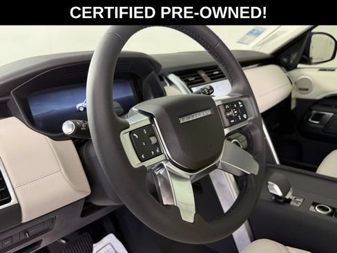 Certified 2025 Land Rover Discovery S AWD/4WD image 18